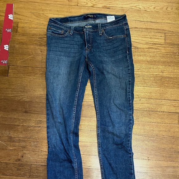 Levi Jeans - Picture 1 of 4